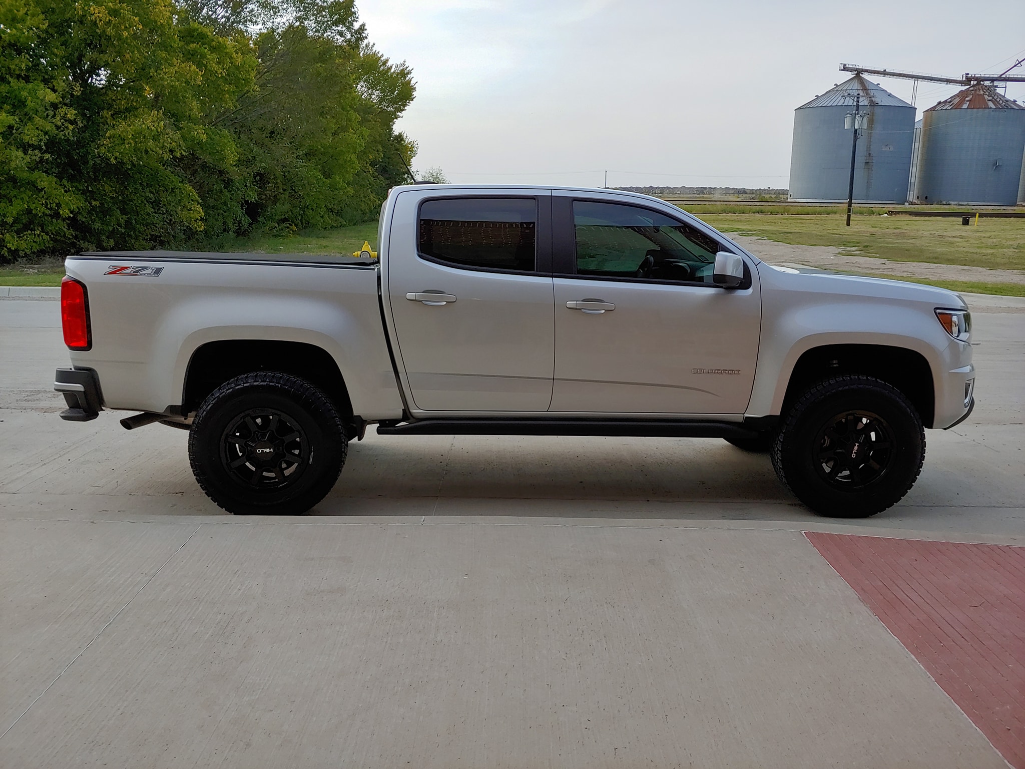 Customized 2019 Chevy Colorado | Blue Star Truck Accessories